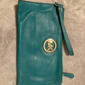 Michael Kors wallet clutch